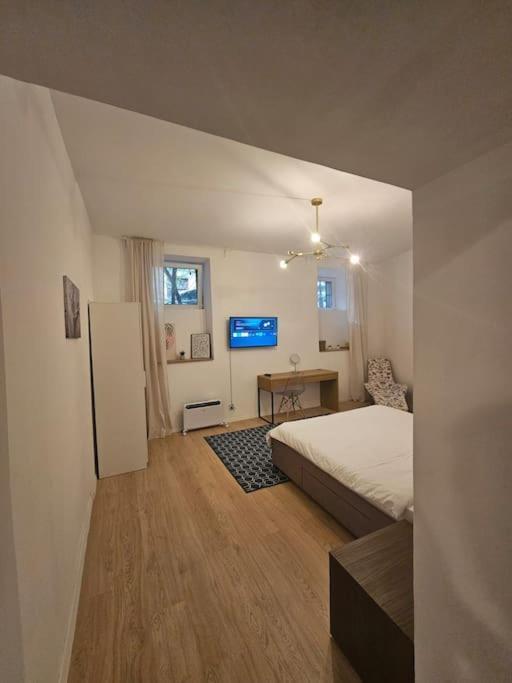 Heart Of City Center 4Br 2Bath 10 Pers Bucureşti Eksteriør bilde